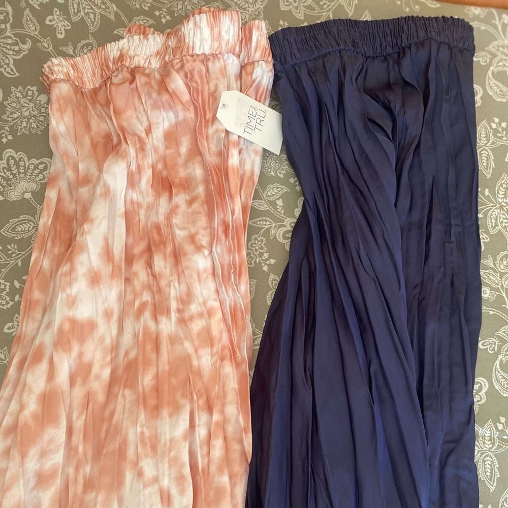 Time and Tru Women's Pleated Skirts.